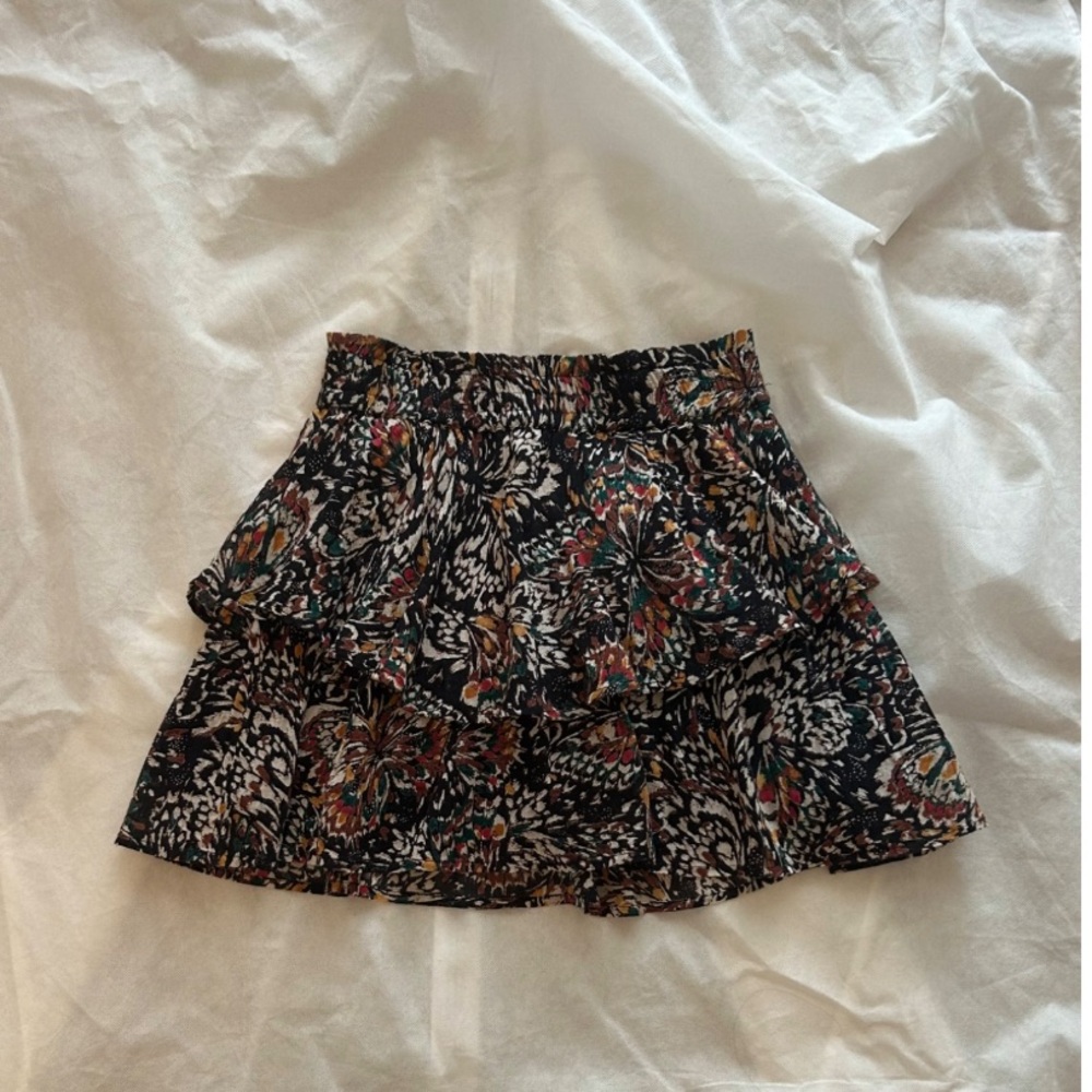 Mini ruffle skirt